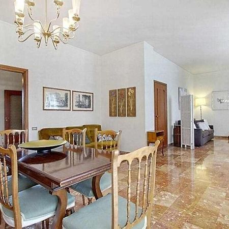 Frati Bigi With Two Bedrooms And Parking Firenze Bagian luar foto