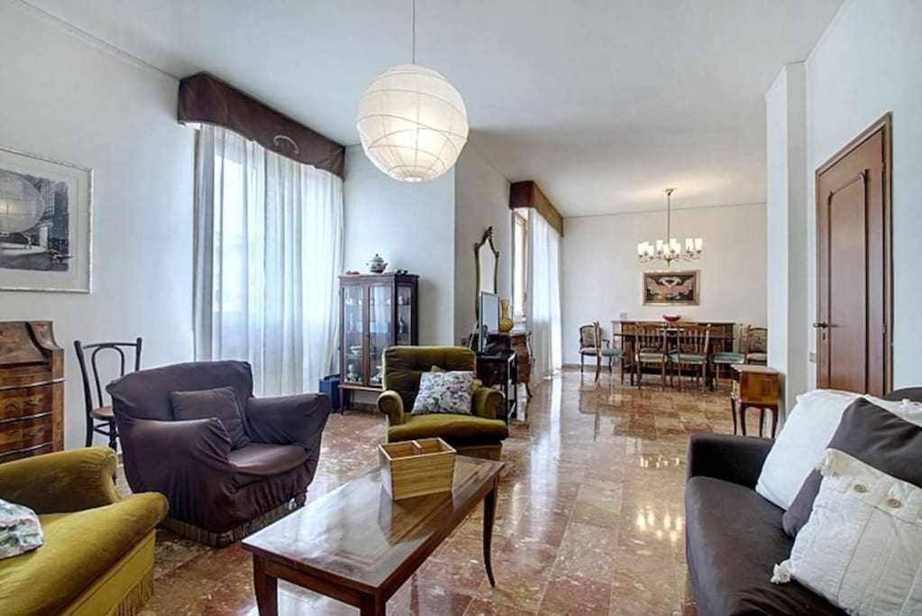 Frati Bigi With Two Bedrooms And Parking Firenze Bagian luar foto