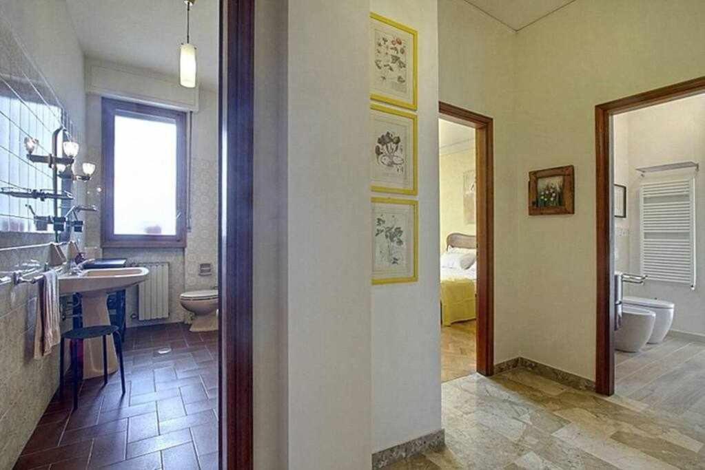 Frati Bigi With Two Bedrooms And Parking Firenze Bagian luar foto