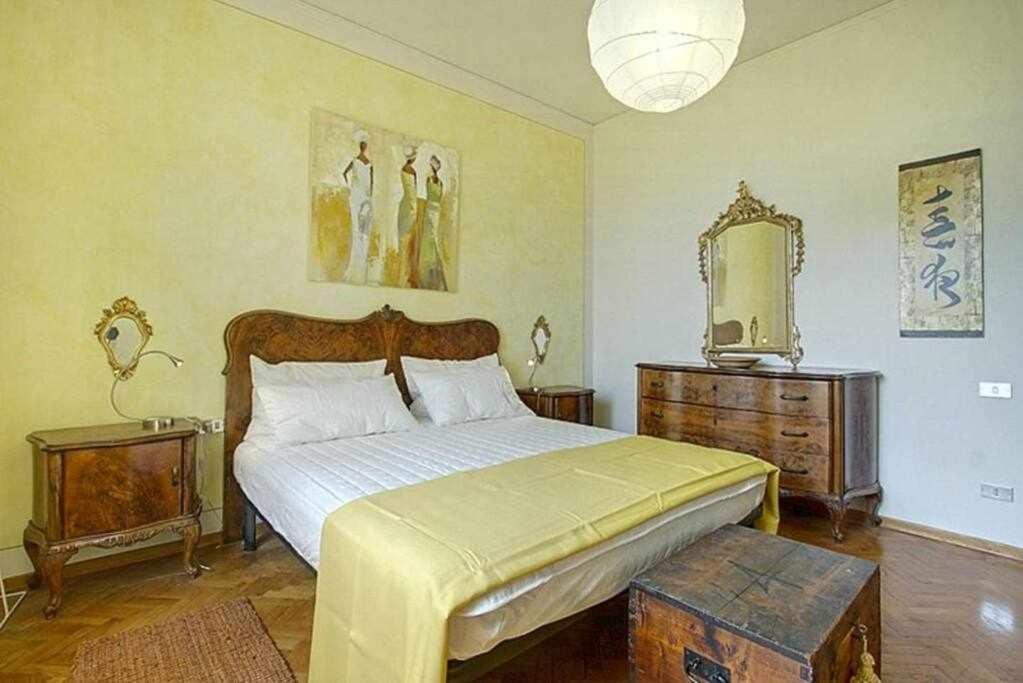 Frati Bigi With Two Bedrooms And Parking Firenze Bagian luar foto