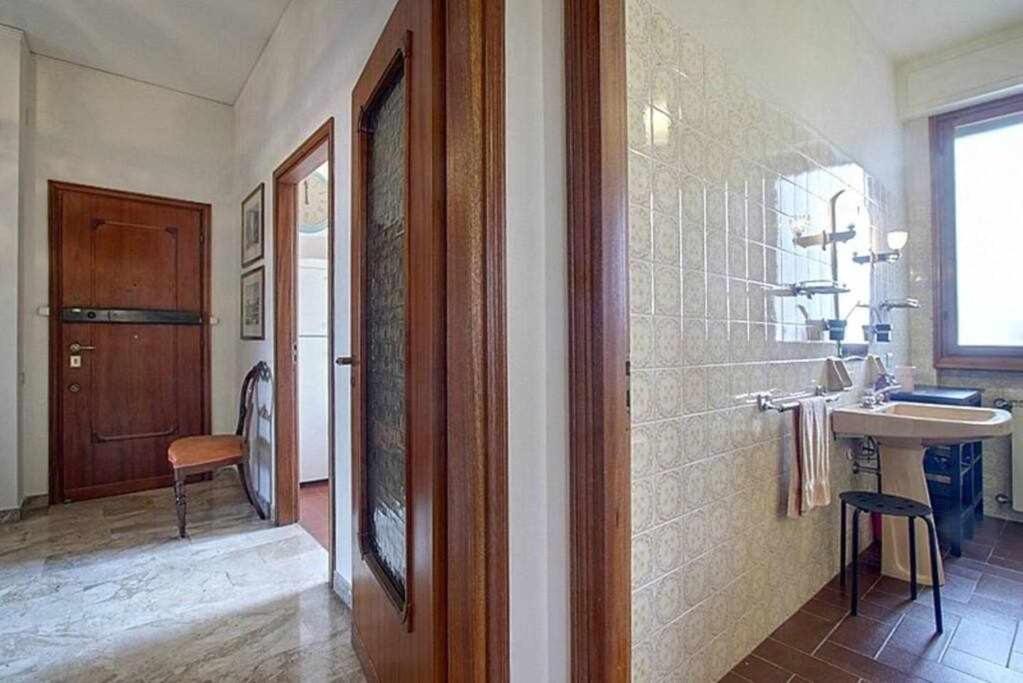 Frati Bigi With Two Bedrooms And Parking Firenze Bagian luar foto