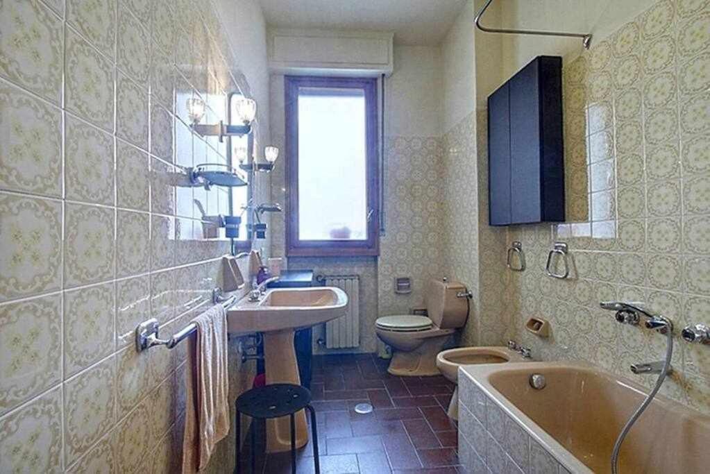 Frati Bigi With Two Bedrooms And Parking Firenze Bagian luar foto