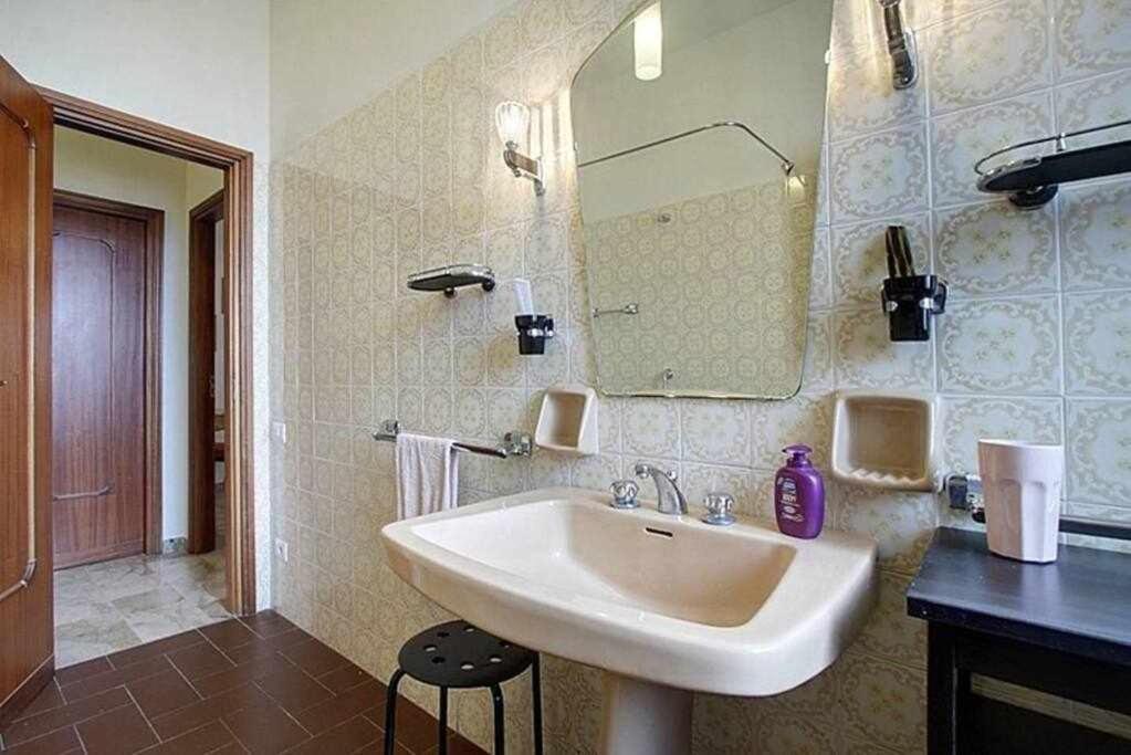 Frati Bigi With Two Bedrooms And Parking Firenze Bagian luar foto