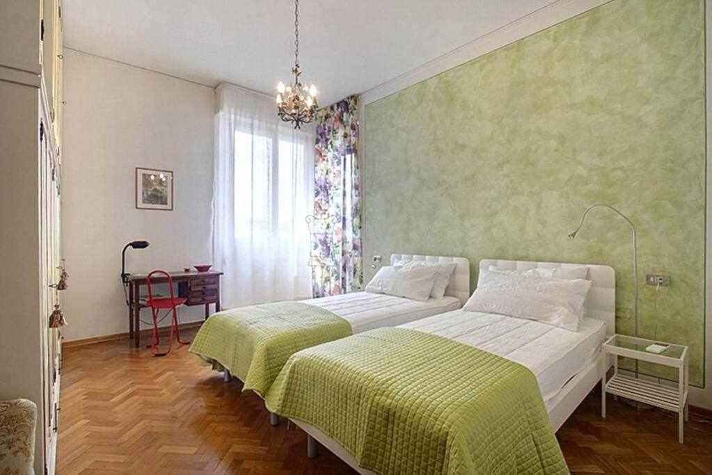 Frati Bigi With Two Bedrooms And Parking Firenze Bagian luar foto